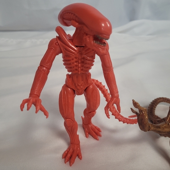Aliens Xenomorph 7" Drone Xeno Fully Poseable Figure Lot - Picture 2 of 11